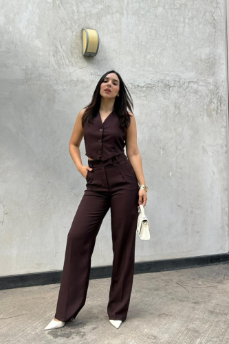 Conjunto Capriana - Marrón